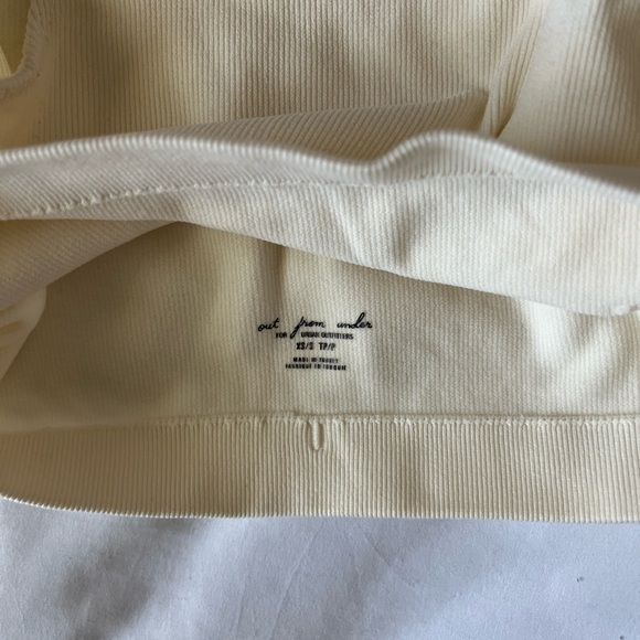 URBAN OUTFITTERS Cropped Tank Top - Picture 3 of 3